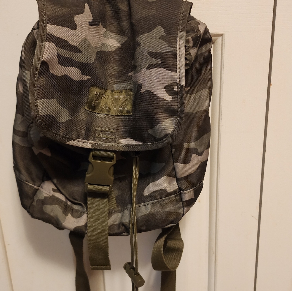 Camo victoria secret pink backpack